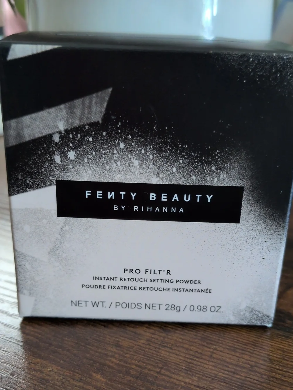 Fenty Beauty Pro Filt'r Instant Retouch Setting Powder - White